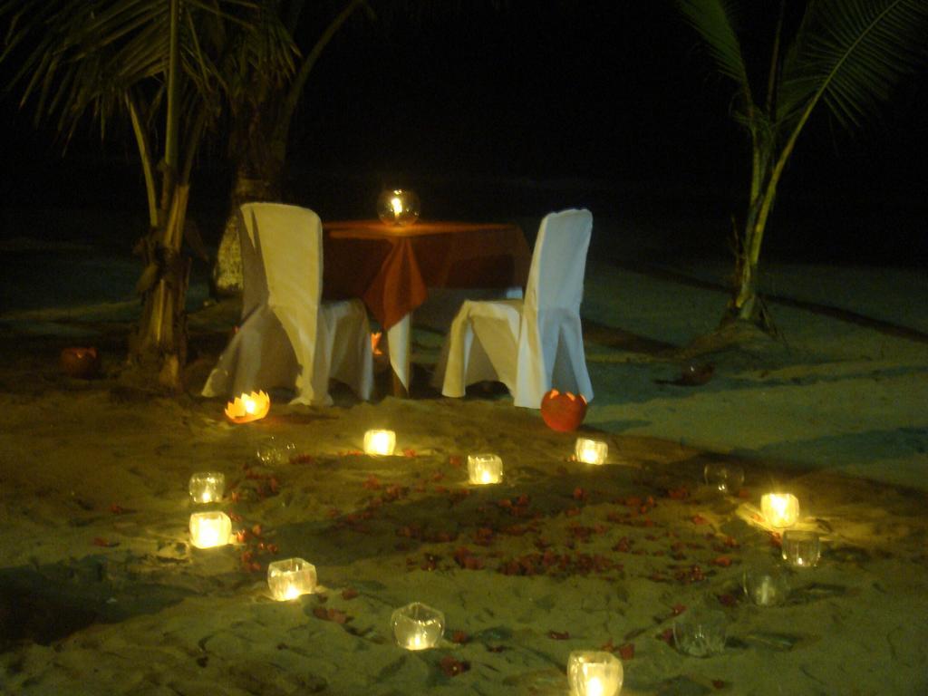 Hotel Y Restaurante Cesar Mariscos Tela Ngoại thất bức ảnh